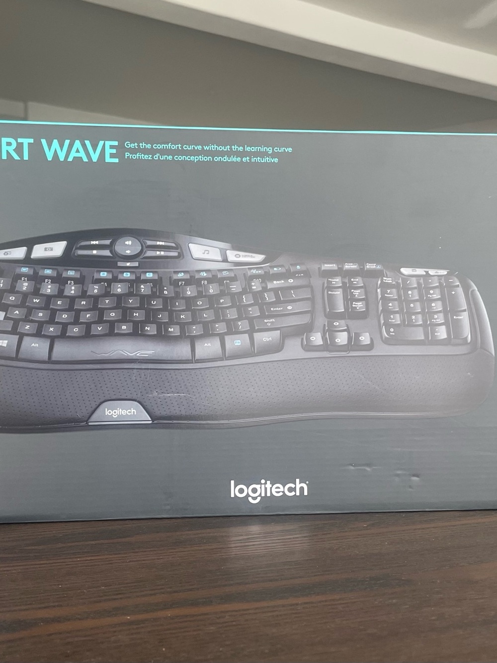 Logitech Black Wave-Shaped Ergonomic Keyboard MK550 - Picture 2 of 5